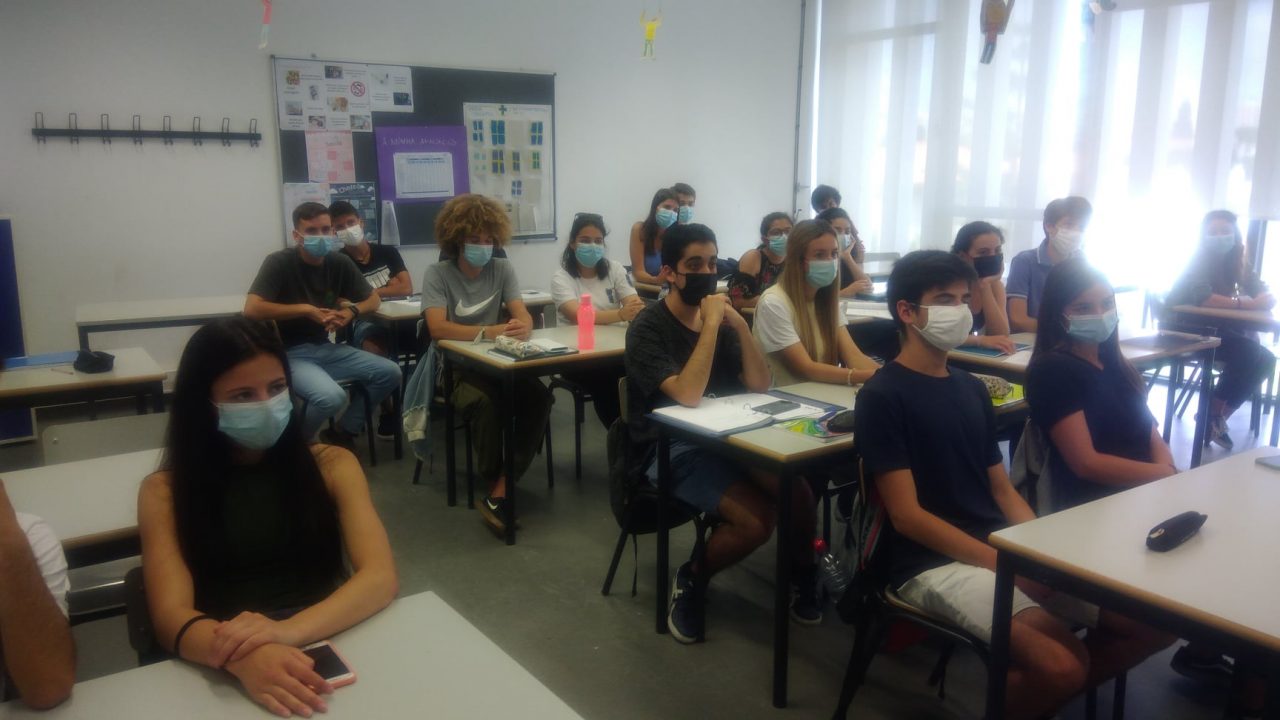 IRMÃ LÚCIA CÂNDIDO VISITA O COLÉGIO QUINTA DO LAGO, DE PORTUGAL